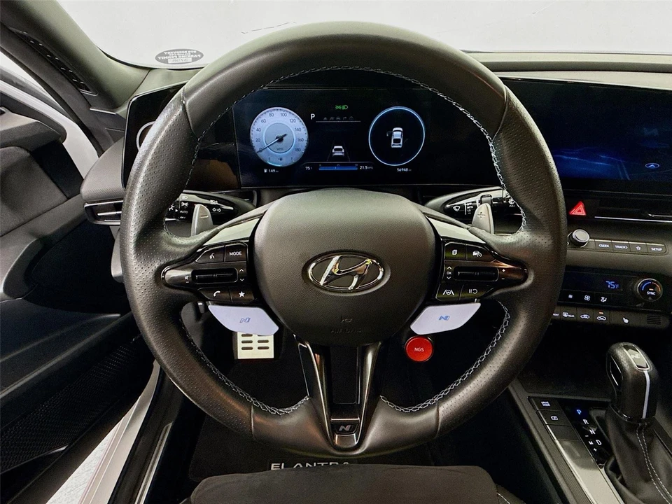2023 Hyundai Elantra - Image 8 of 14