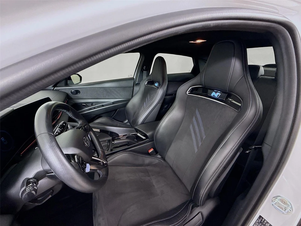 2023 Hyundai Elantra - Image 12 of 14