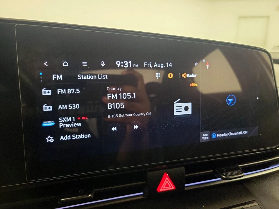 2023 Hyundai Elantra - Image 15 of 26