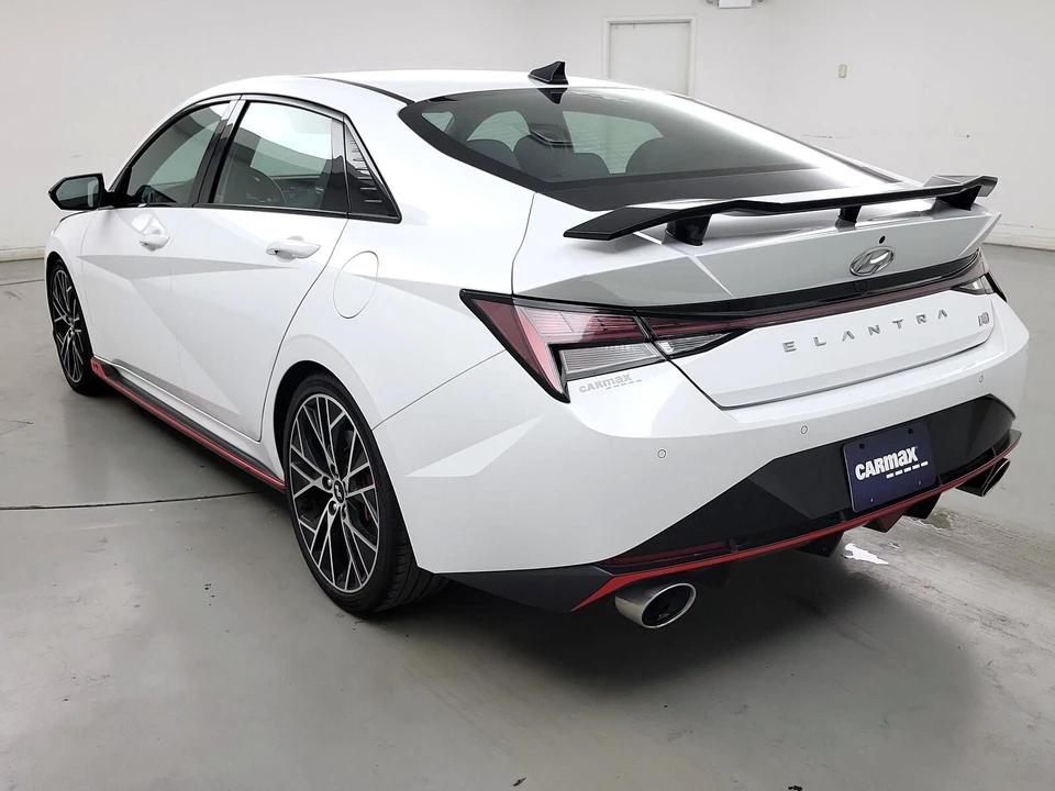 2023 Hyundai Elantra - Image 7 of 26