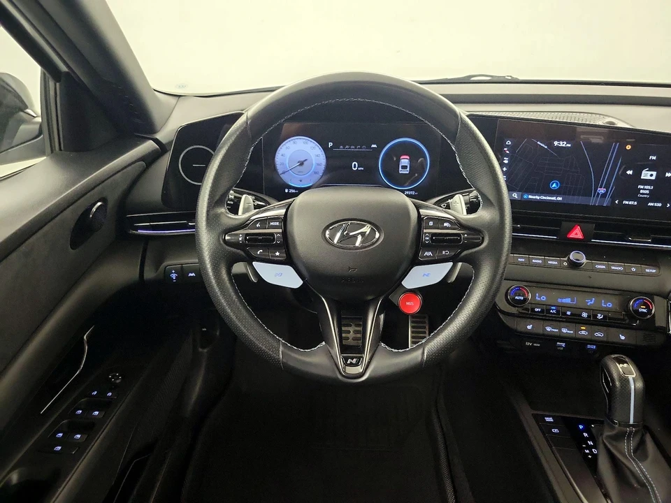 2023 Hyundai Elantra - Image 9 of 26