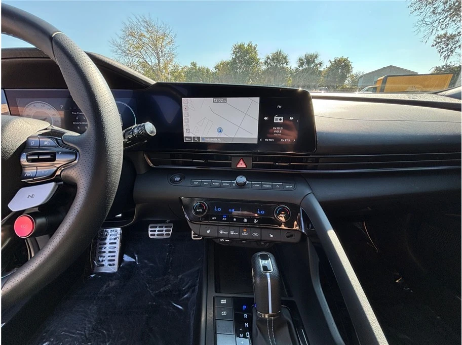 2023 Hyundai Elantra - Image 11 of 21