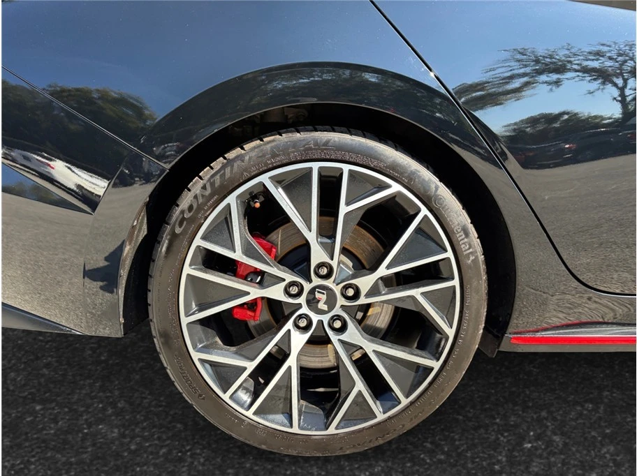 2023 Hyundai Elantra - Image 14 of 21