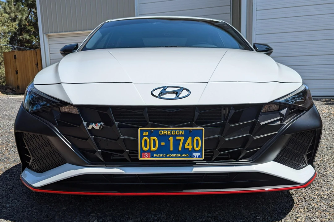 2023 Hyundai Elantra - Image 2 of 31
