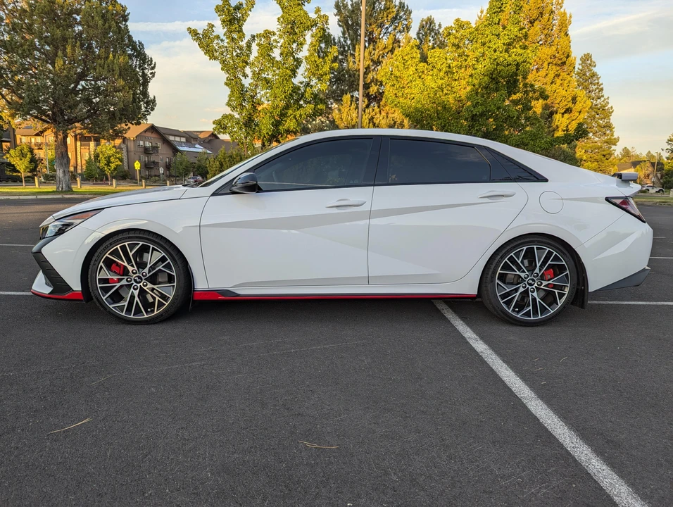 2023 Hyundai Elantra - Image 13 of 31