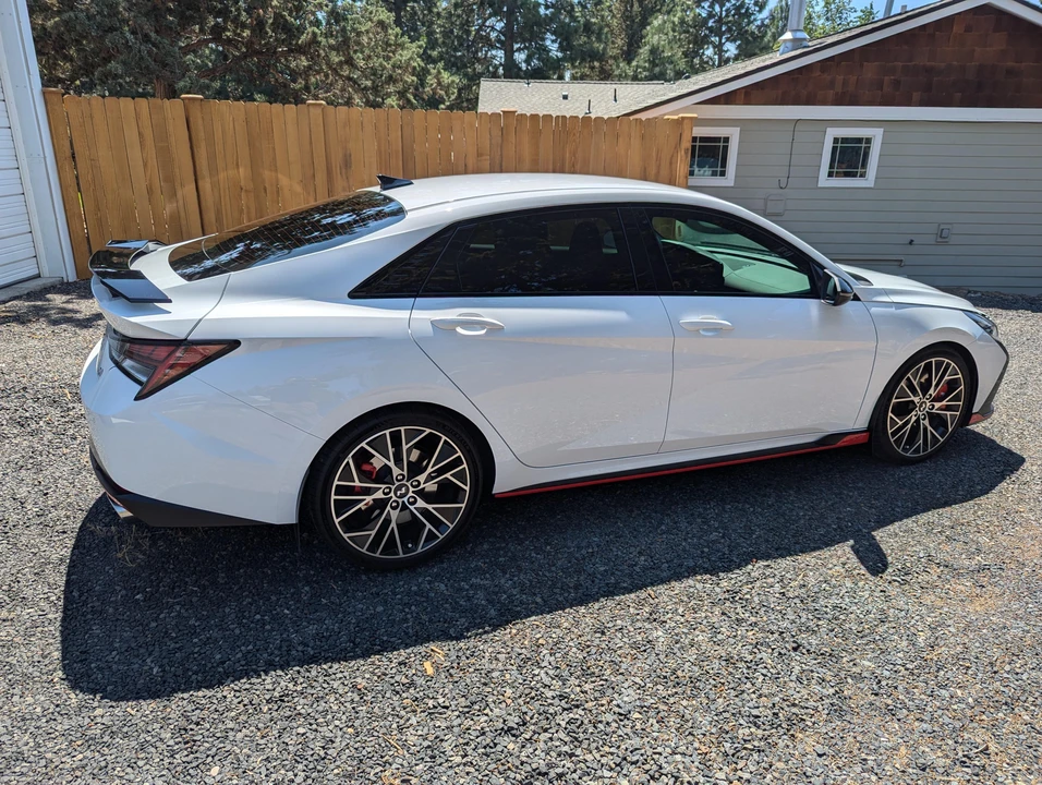 2023 Hyundai Elantra - Image 25 of 31