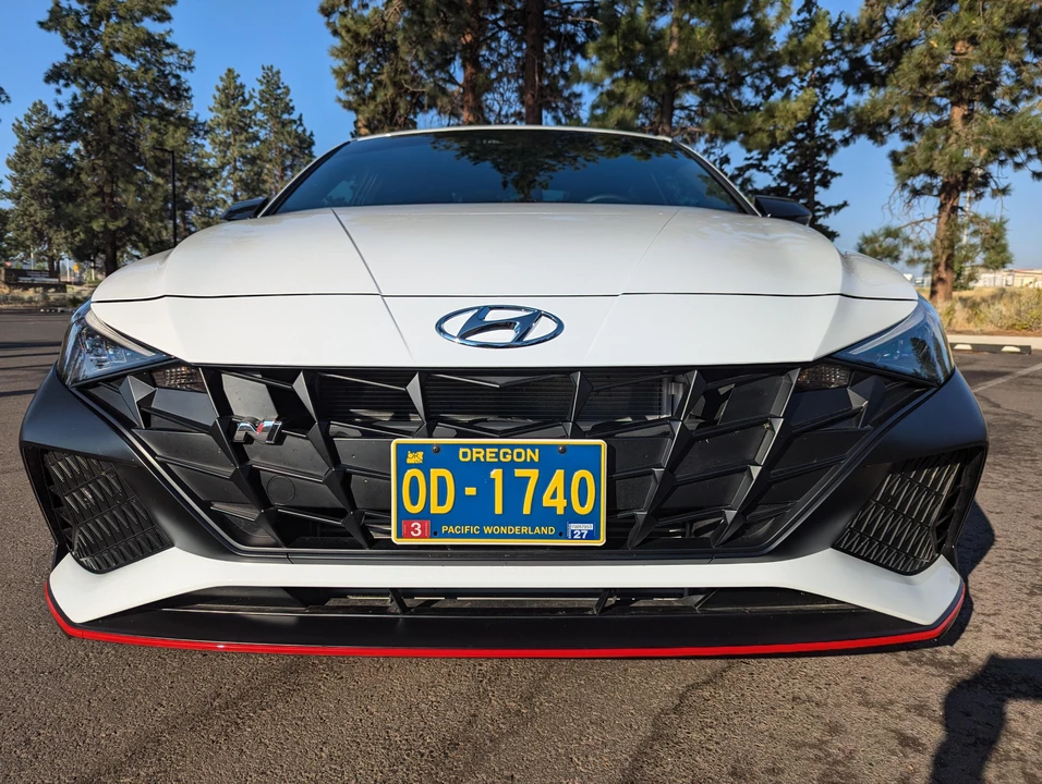 2023 Hyundai Elantra - Image 9 of 31