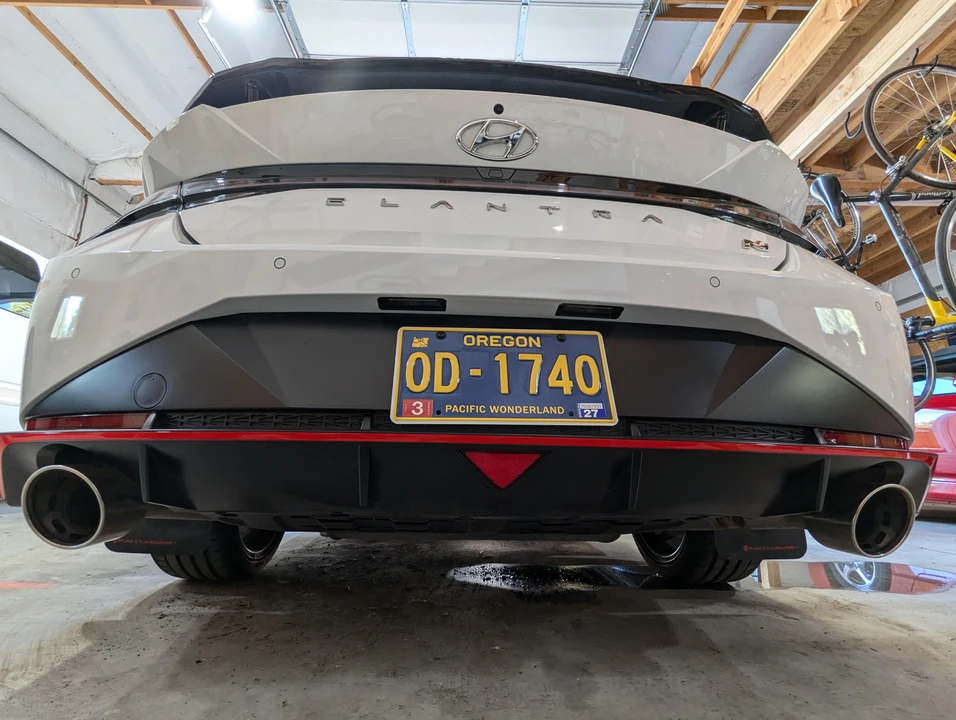 2023 Hyundai Elantra - Image 21 of 31