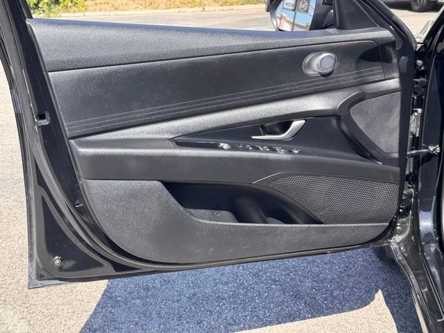 2023 Hyundai Elantra - Image 15 of 30
