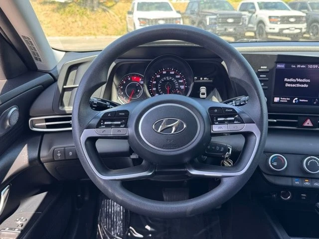 2023 Hyundai Elantra - Image 21 of 30