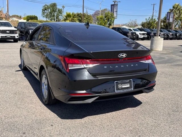 2023 Hyundai Elantra - Image 10 of 30