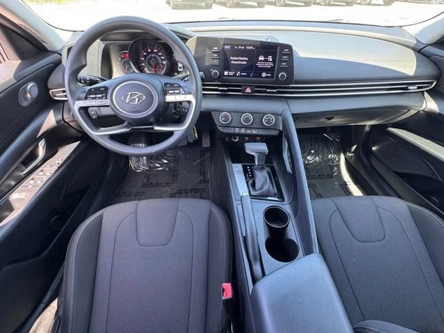 2023 Hyundai Elantra - Image 28 of 30