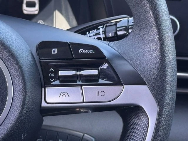 2023 Hyundai Elantra - Image 23 of 30