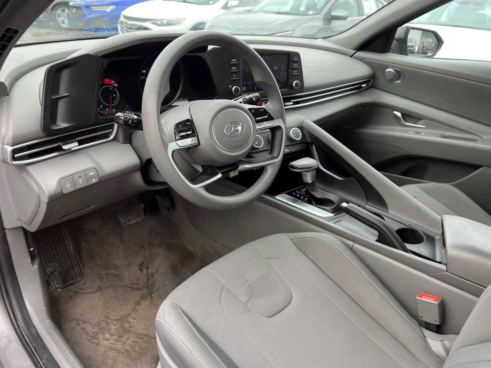 2023 Hyundai Elantra - Image 9 of 21