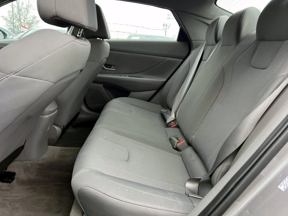 2023 Hyundai Elantra - Image 10 of 21