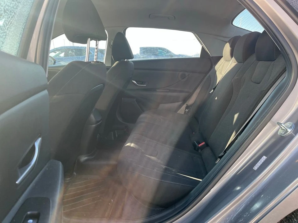 2023 Hyundai Elantra - Image 9 of 12