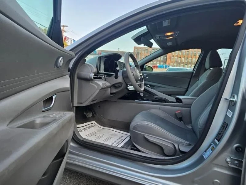 2023 Hyundai Elantra - Image 9 of 12