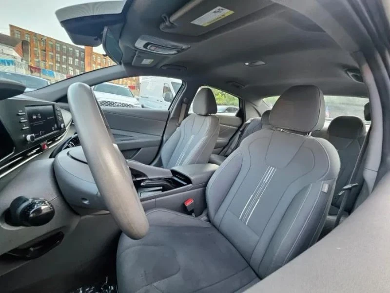2023 Hyundai Elantra - Image 10 of 12
