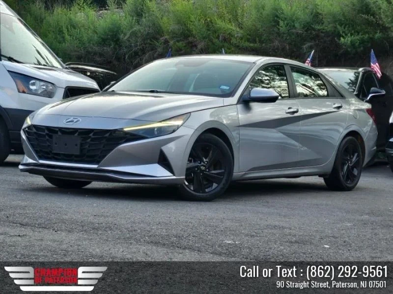 2023 Hyundai Elantra - Image 2 of 12