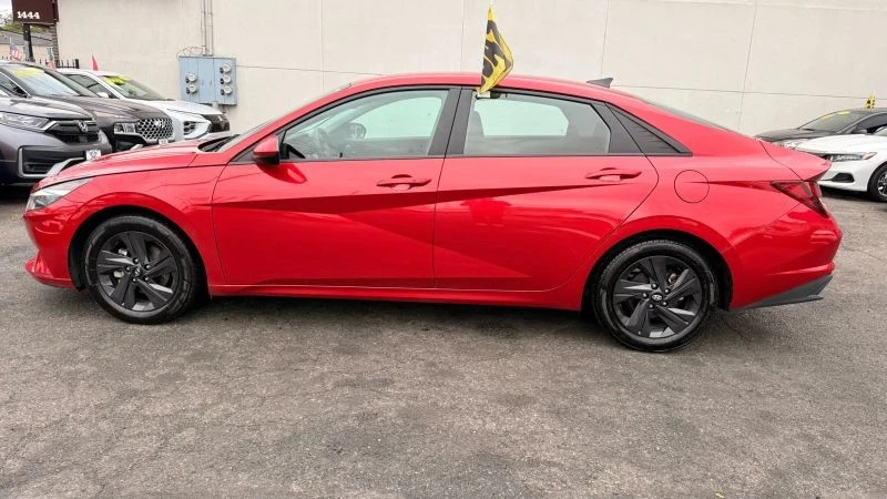 2023 Hyundai Elantra - Image 10 of 12