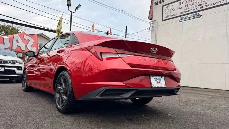 2023 Hyundai Elantra - Image 8 of 12