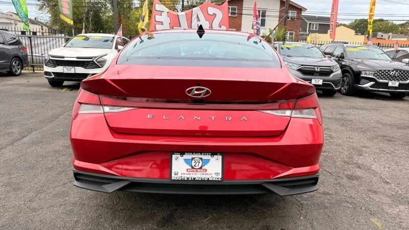 2023 Hyundai Elantra - Image 6 of 12