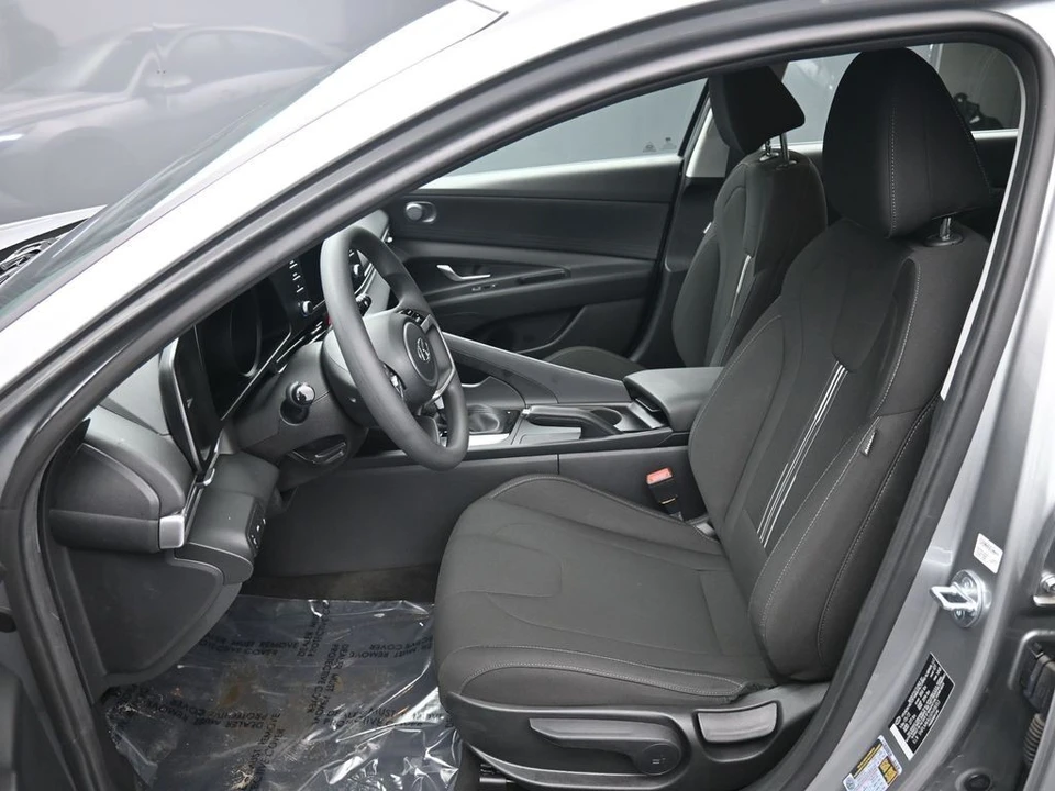 2023 Hyundai Elantra - Image 18 of 21