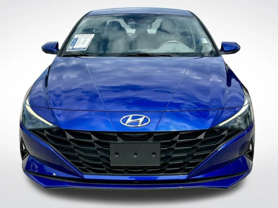 2023 Hyundai Elantra - Image 8 of 12