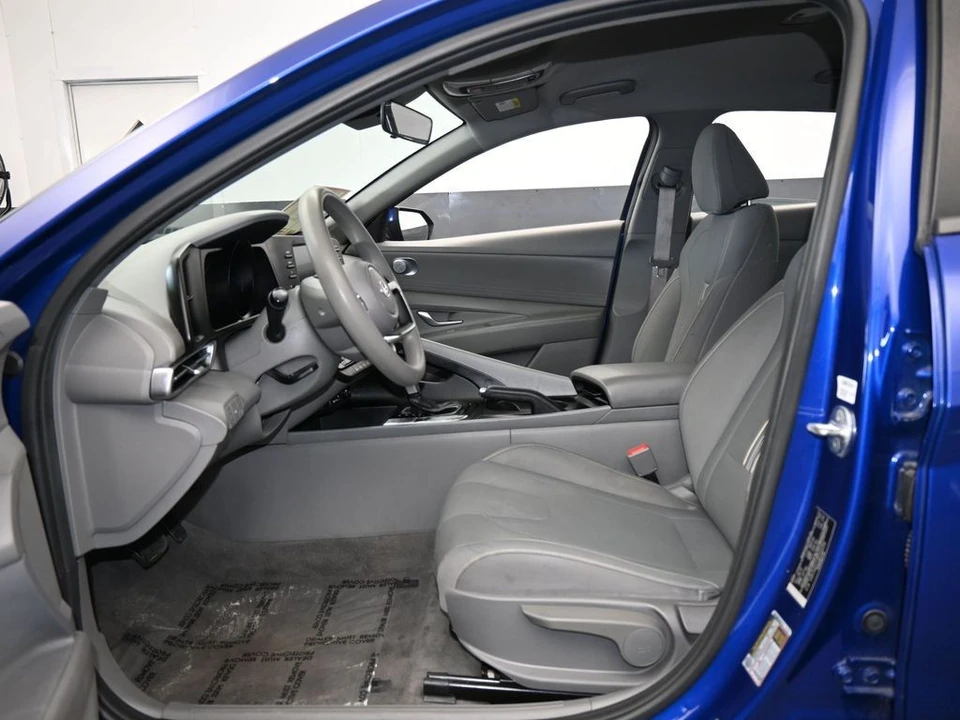 2023 Hyundai Elantra - Image 11 of 21
