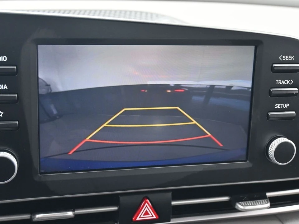 2023 Hyundai Elantra - Image 22 of 31