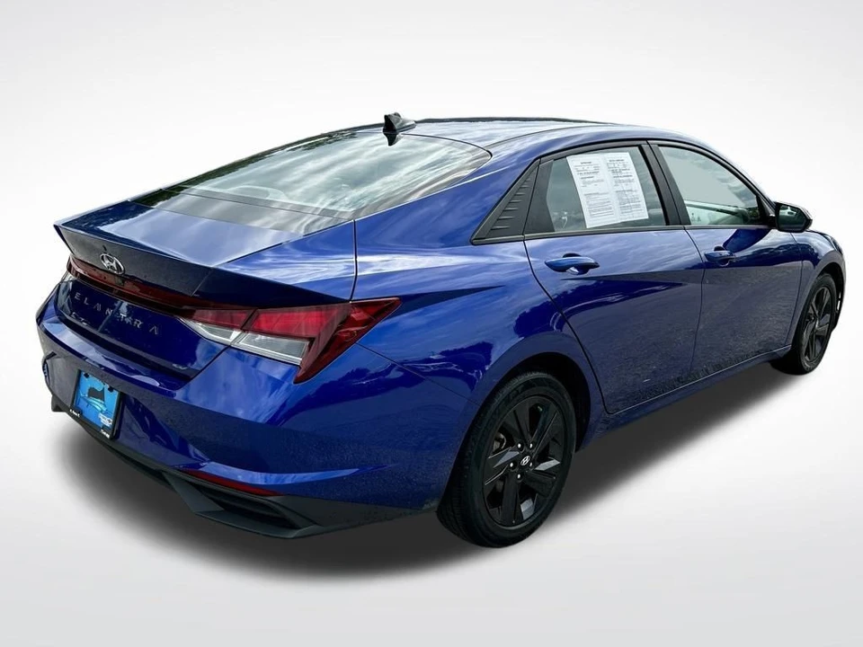 2023 Hyundai Elantra - Image 6 of 12