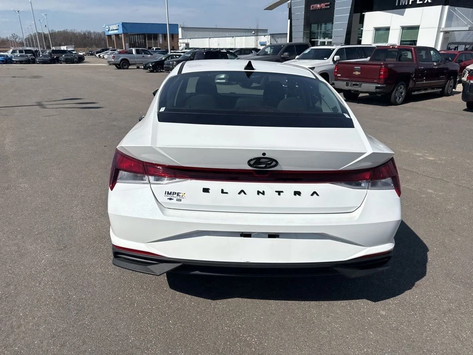 2023 Hyundai Elantra - Image 4 of 21