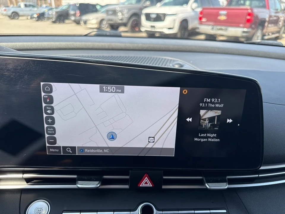2023 Hyundai Elantra - Image 18 of 21