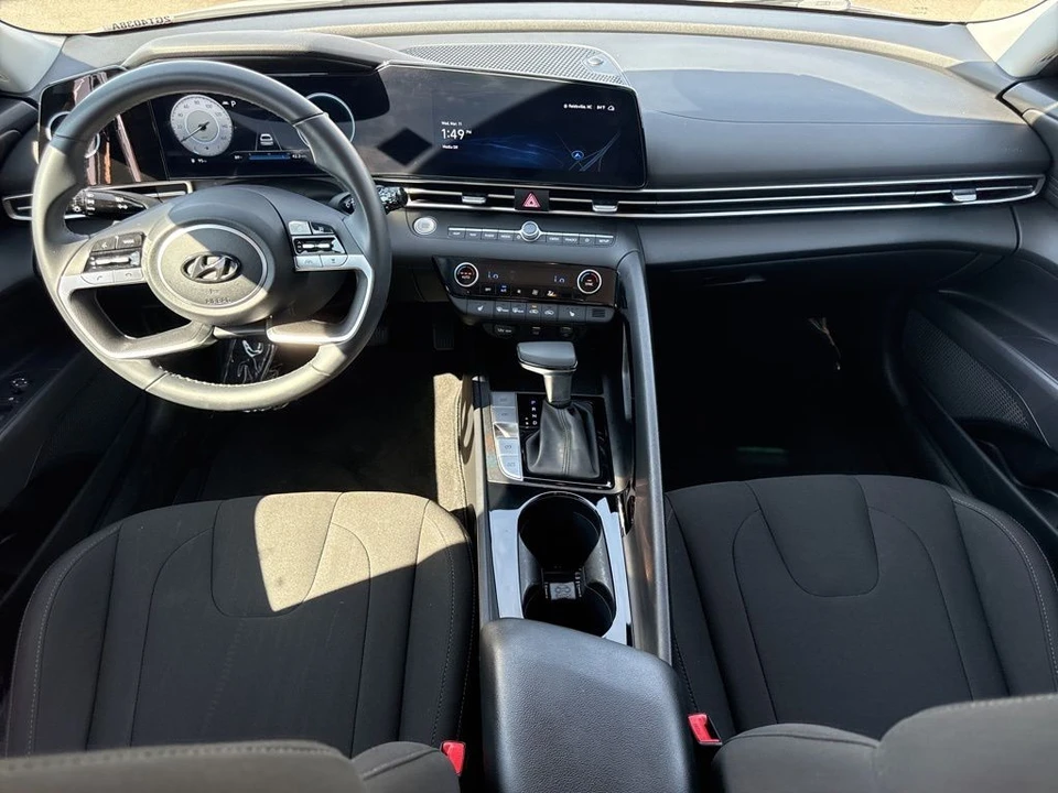 2023 Hyundai Elantra - Image 11 of 21