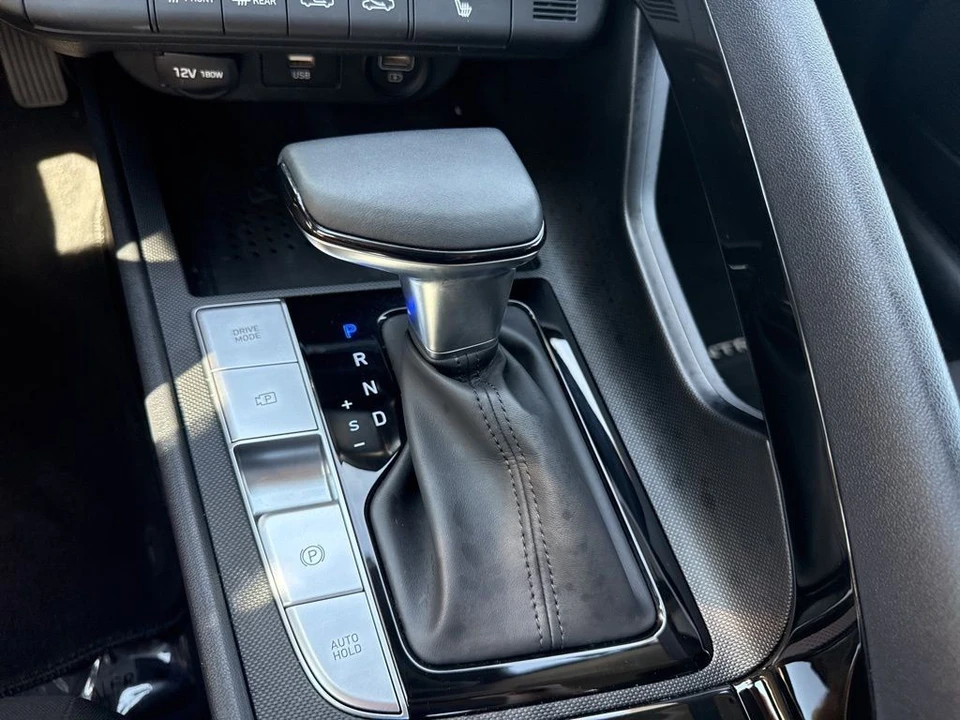 2023 Hyundai Elantra - Image 15 of 21