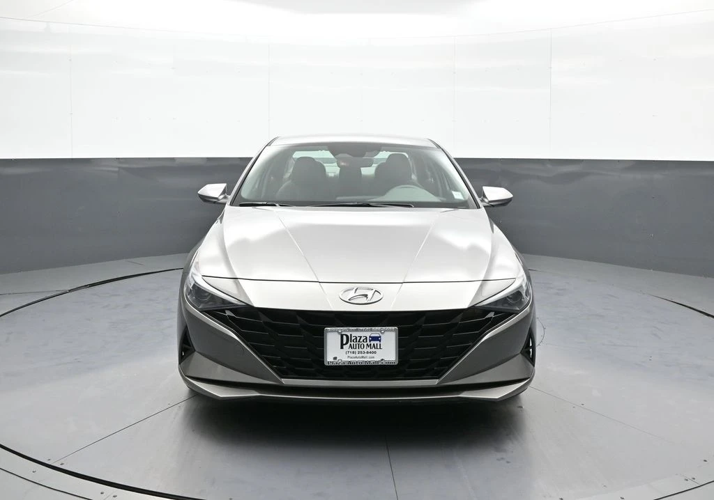 2023 Hyundai Elantra - Image 2 of 12