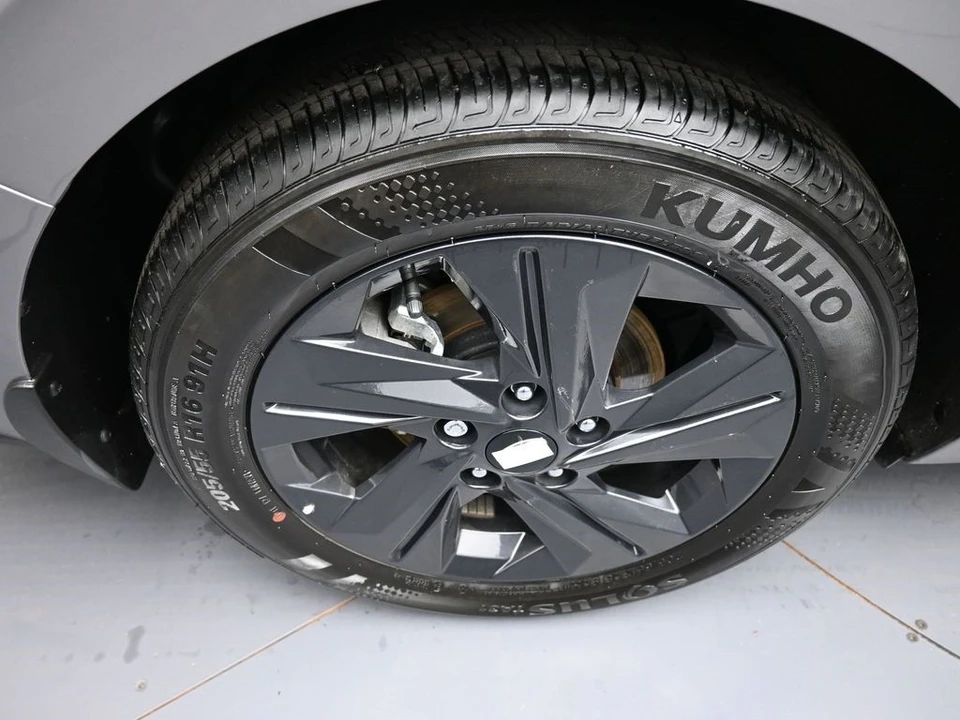 2023 Hyundai Elantra - Image 12 of 12