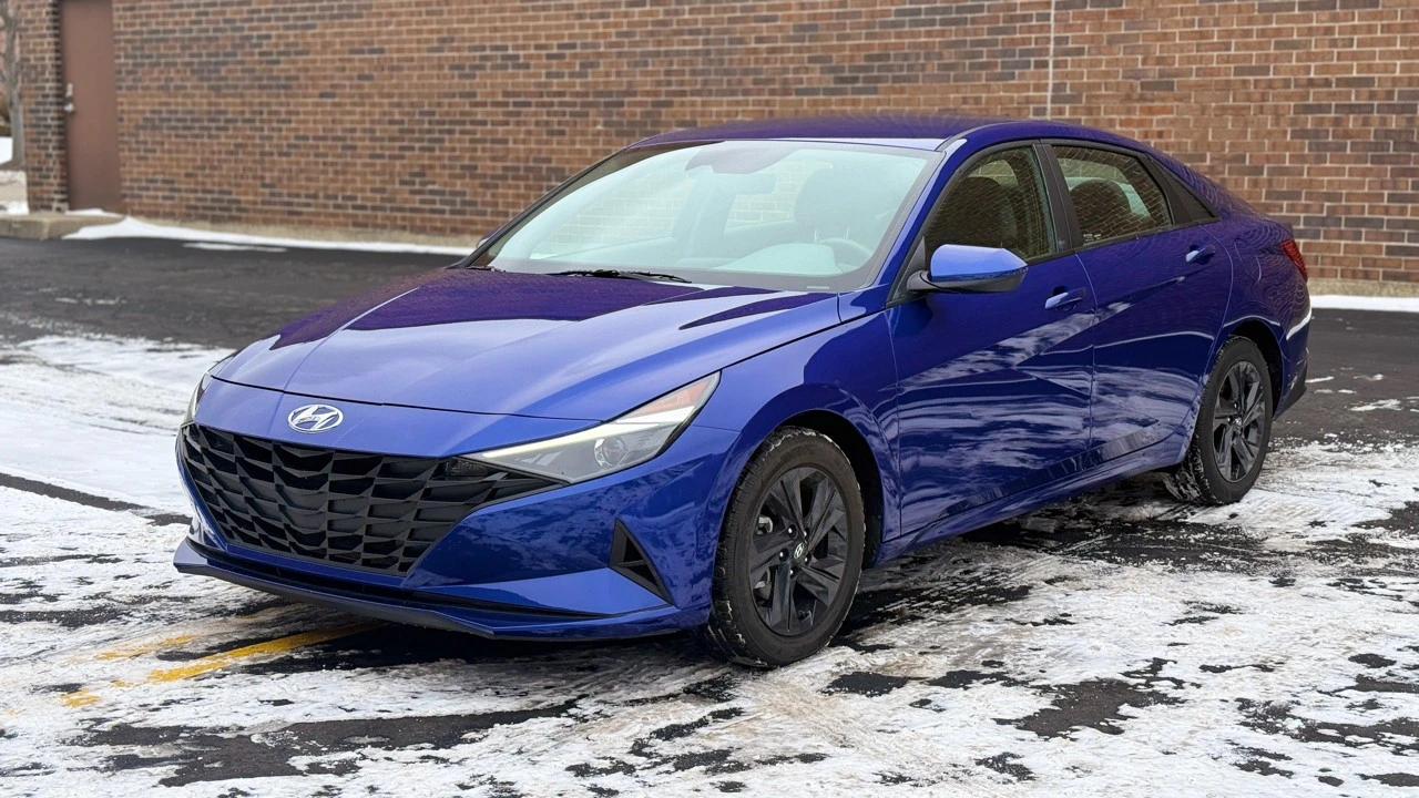 2023 Hyundai Elantra - Image 3 of 21