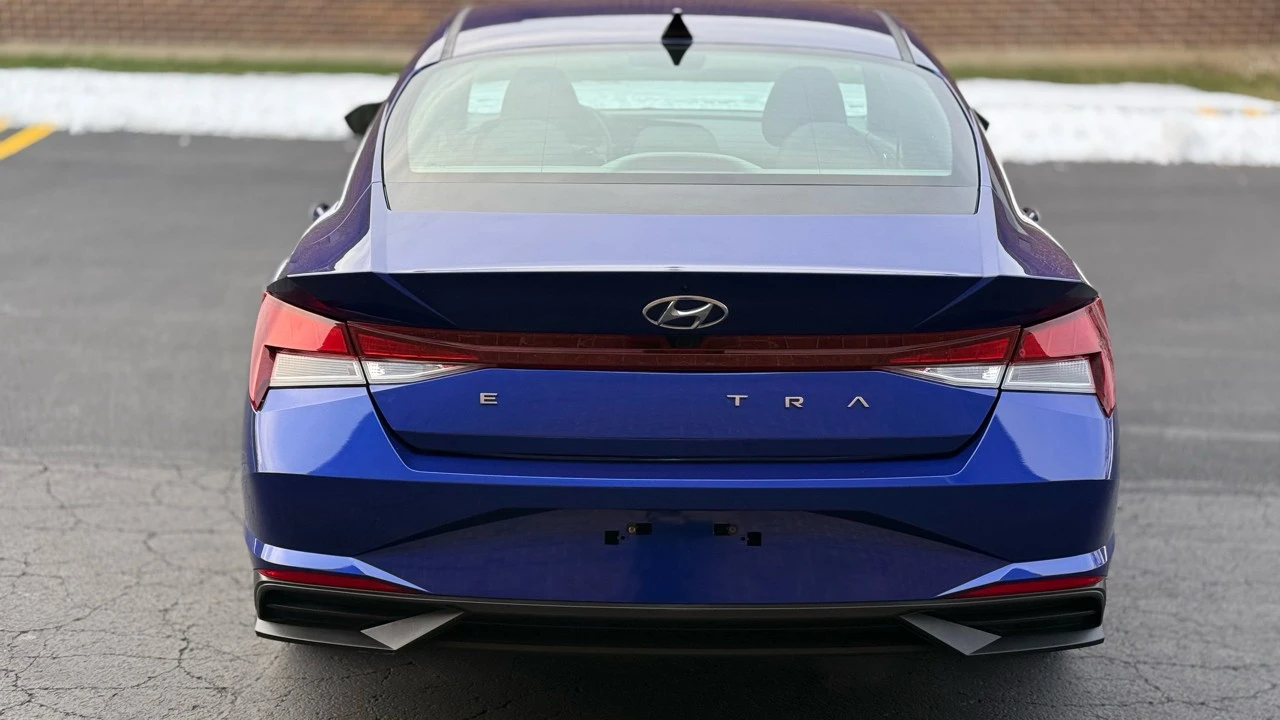 2023 Hyundai Elantra - Image 6 of 21