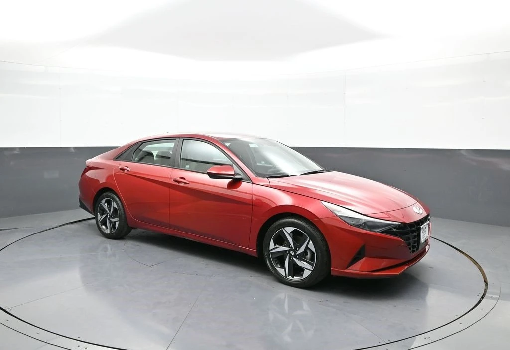 2023 Hyundai Elantra - Image 4 of 21