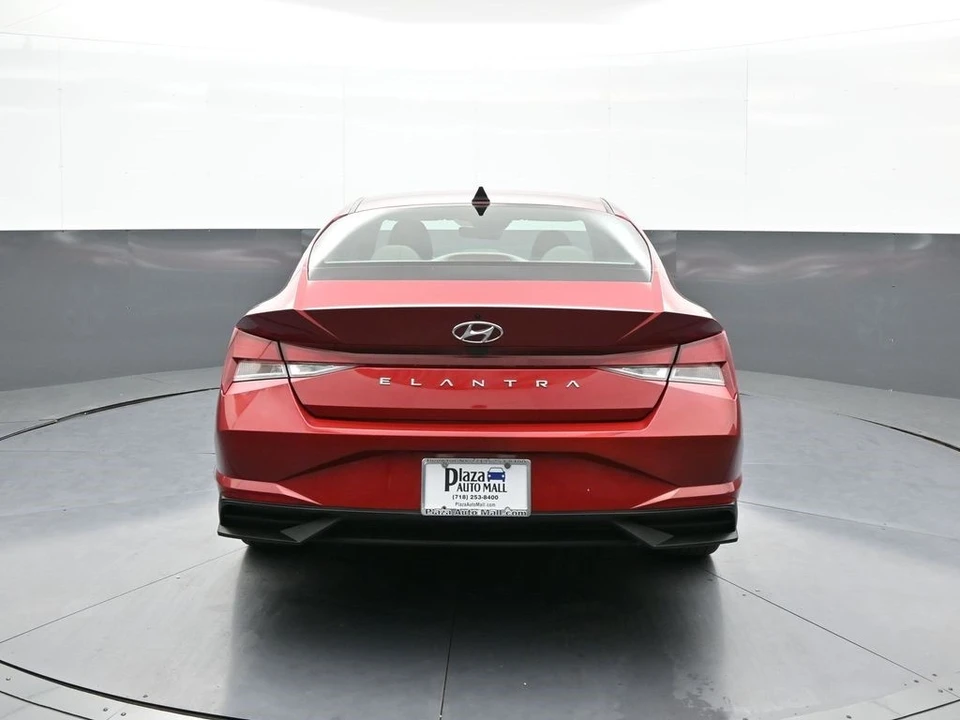 2023 Hyundai Elantra - Image 7 of 21