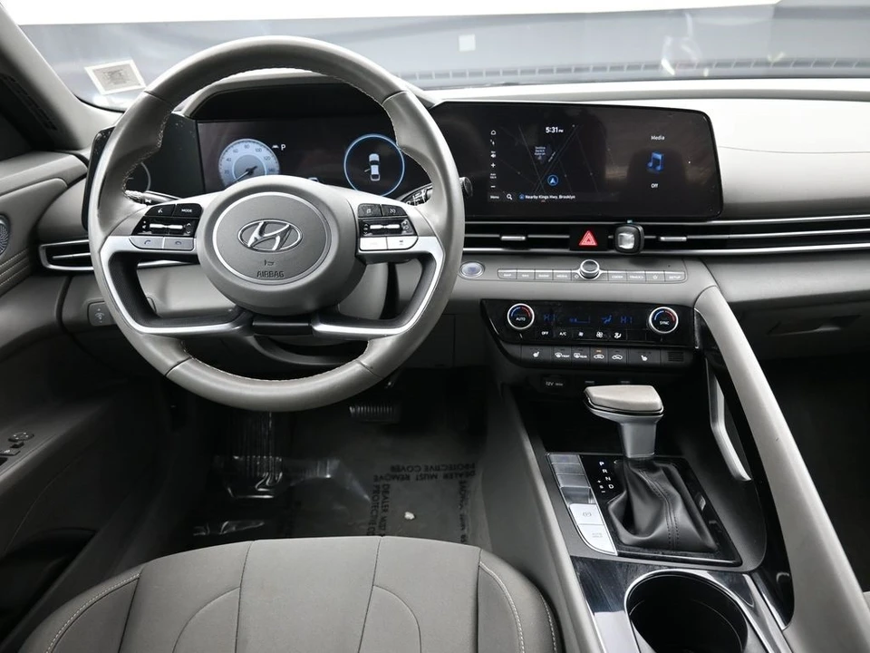 2023 Hyundai Elantra - Image 19 of 21