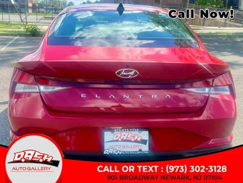 2023 Hyundai Elantra - Image 5 of 12
