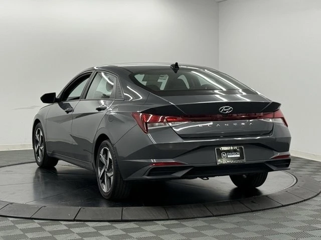 2023 Hyundai Elantra - Image 10 of 12