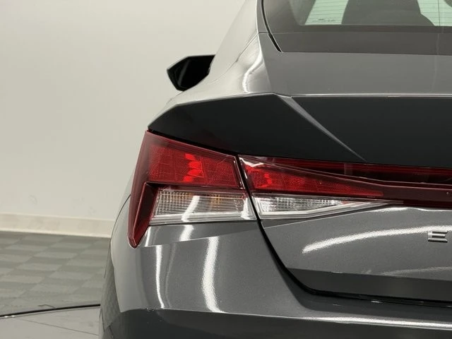 2023 Hyundai Elantra - Image 9 of 12