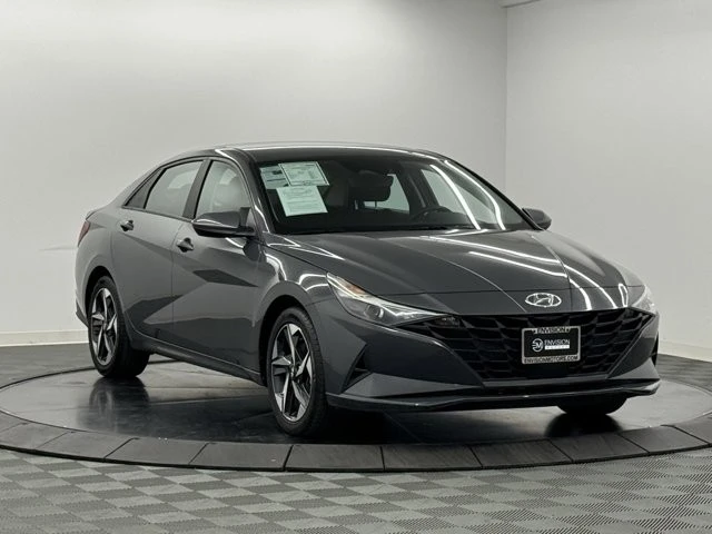 2023 Hyundai Elantra - Image 5 of 12