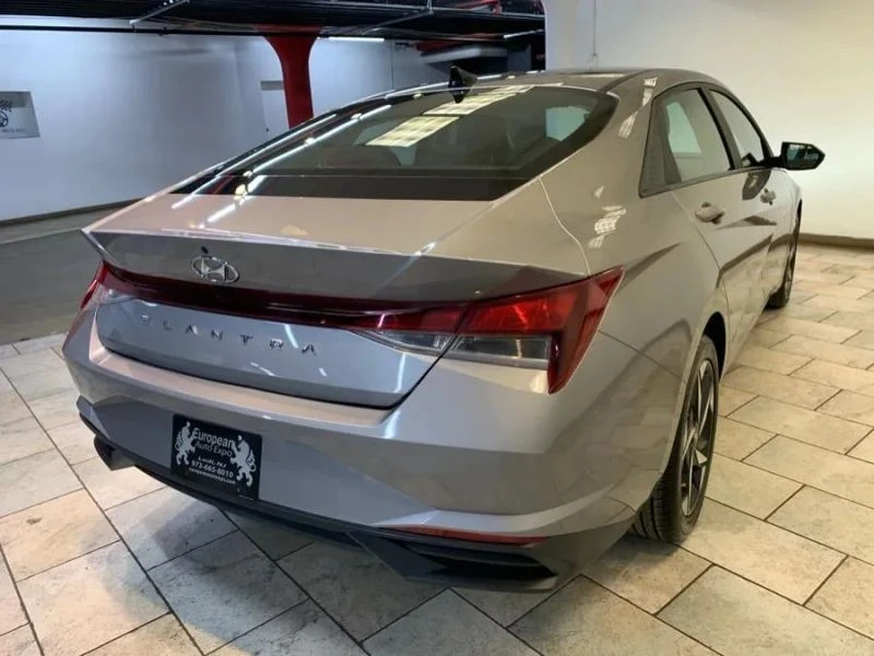2023 Hyundai Elantra - Image 8 of 12