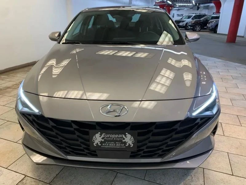 2023 Hyundai Elantra - Image 4 of 12