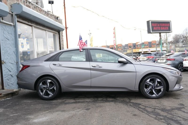 2023 Hyundai Elantra - Image 3 of 12