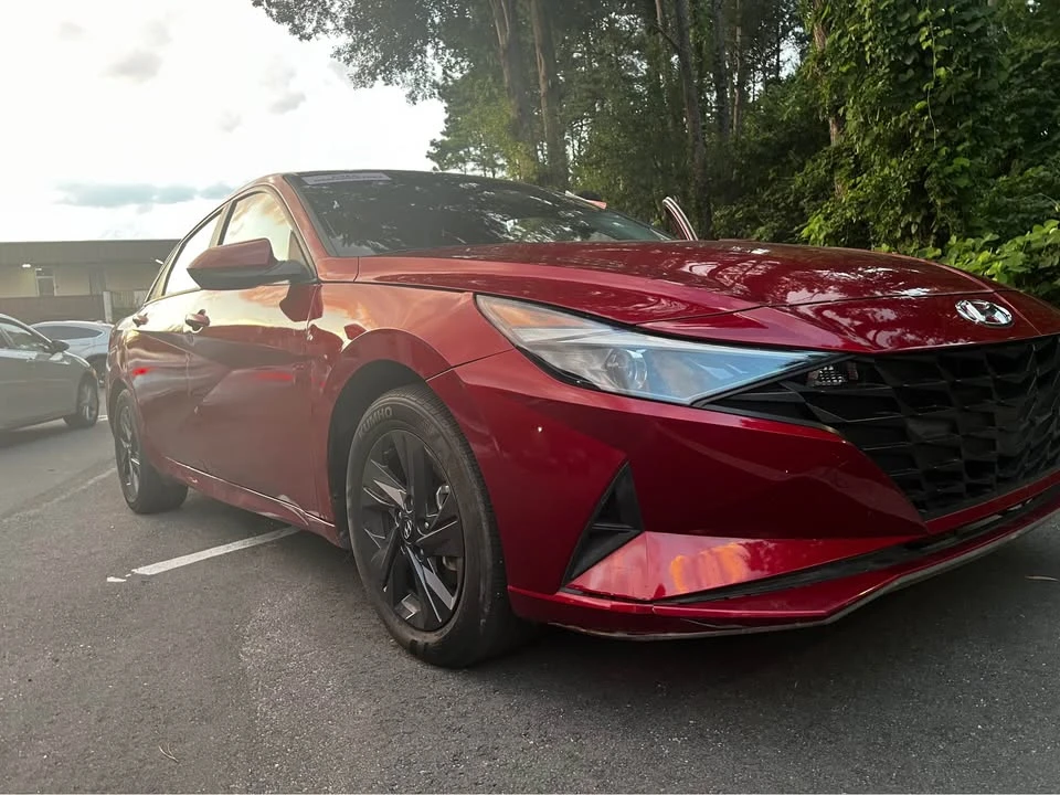 2023 Hyundai Elantra - Image 2 of 11